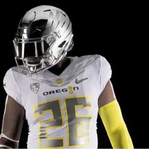 *RARE* University of Oregon Ducks "Stomp Out Cancer" Jersey size Large